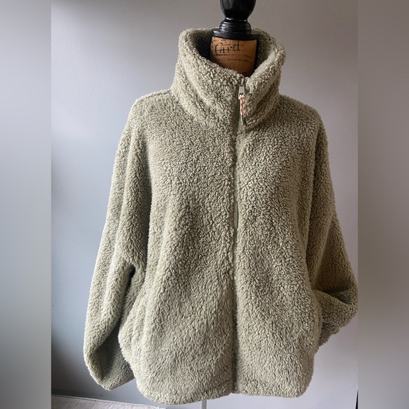 American Eagle Outfitters Jackets & Blazers - American Eagle Outfitters Sage Teddy Jacket Sz L